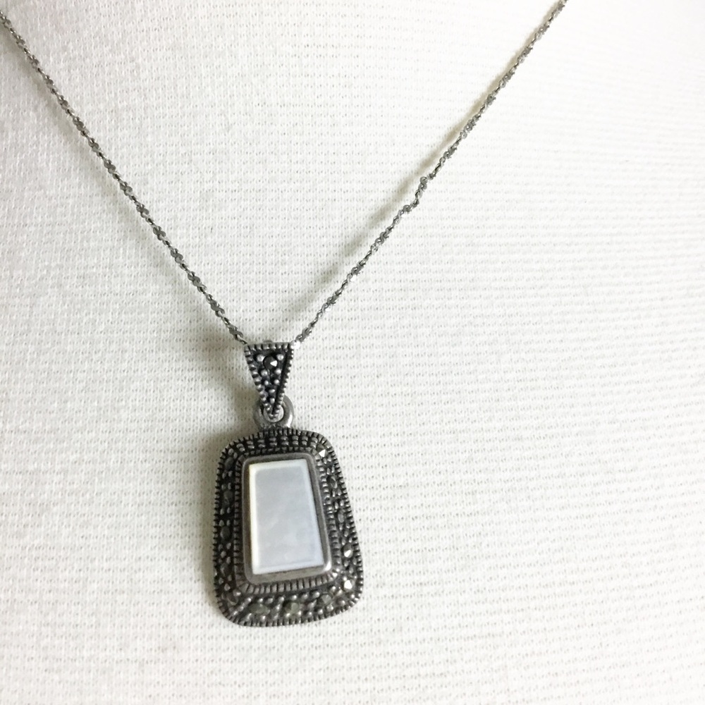 Vintage Sterling Silver 925 With Mother Of Pearl Necklace - Picture 2 of 4